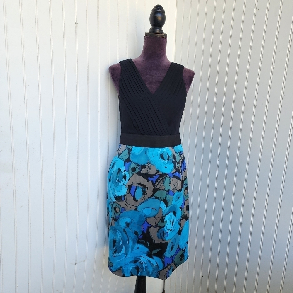 New York & Compan Black Blue Floral Sheath Small Dressy Knee Length Sleeveless S